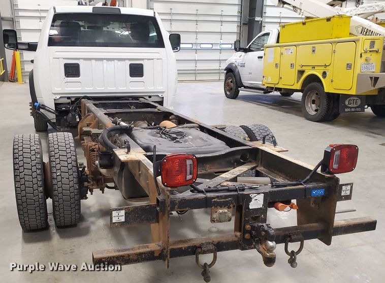 image for item IX9769 2012 Dodge Ram 5500HD  truck cab and chassis