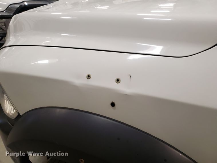 image for item IX9769 2012 Dodge Ram 5500HD  truck cab and chassis