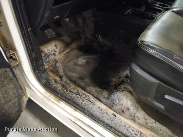 image for item IX9769 2012 Dodge Ram 5500HD  truck cab and chassis