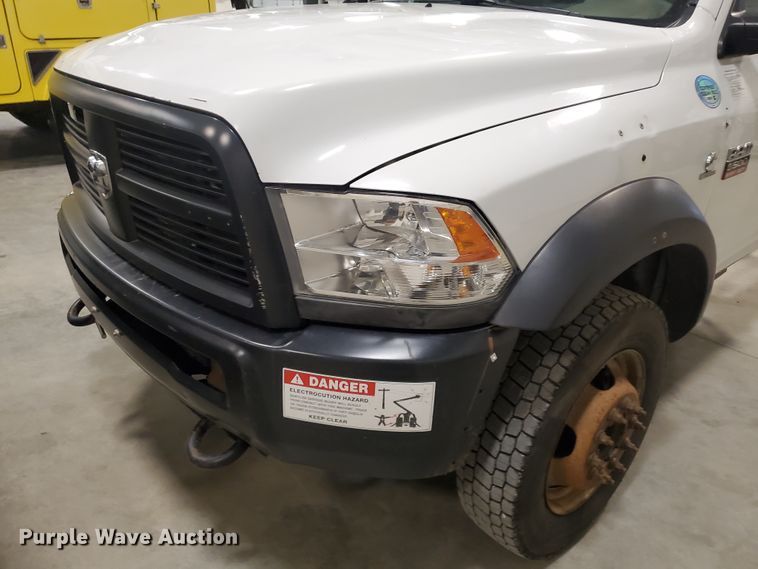 image for item IX9769 2012 Dodge Ram 5500HD  truck cab and chassis
