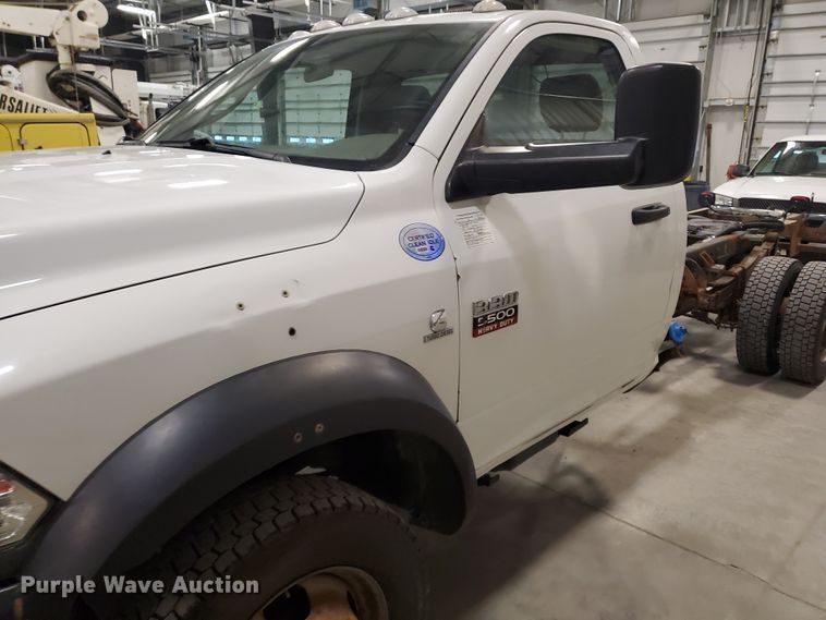 image for item IX9769 2012 Dodge Ram 5500HD  truck cab and chassis
