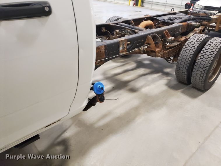 image for item IX9769 2012 Dodge Ram 5500HD  truck cab and chassis