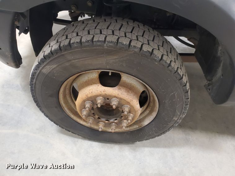 image for item IX9769 2012 Dodge Ram 5500HD  truck cab and chassis