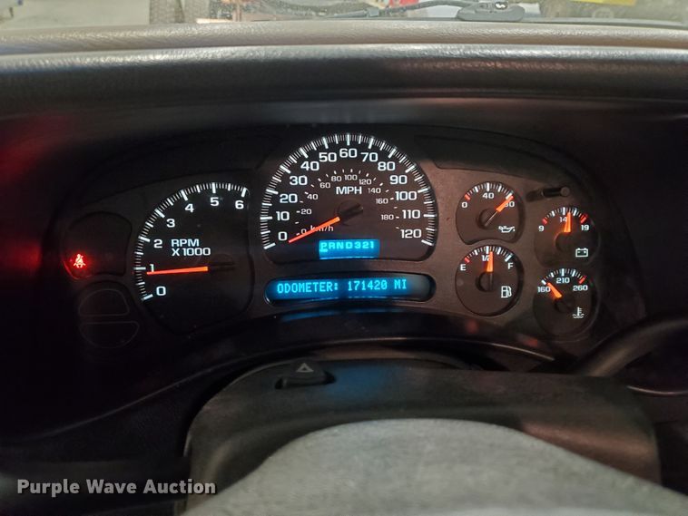 image for item IX9770 2005 Chevrolet Silverado 1500  pickup truck