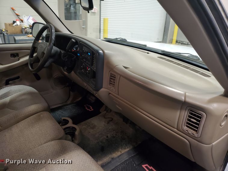 image for item IX9770 2005 Chevrolet Silverado 1500  pickup truck