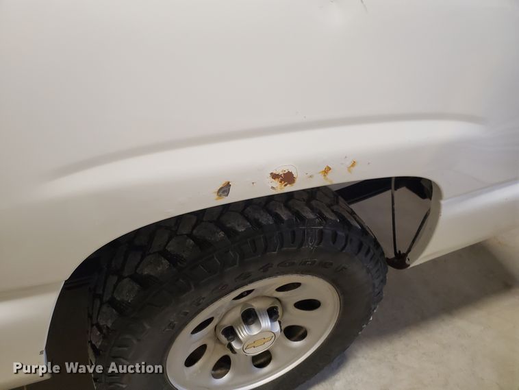 image for item IX9770 2005 Chevrolet Silverado 1500  pickup truck