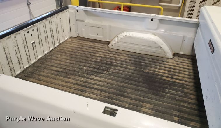 image for item IX9770 2005 Chevrolet Silverado 1500  pickup truck