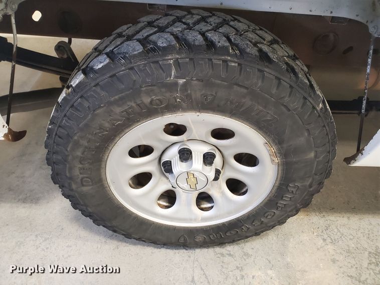 image for item IX9770 2005 Chevrolet Silverado 1500  pickup truck