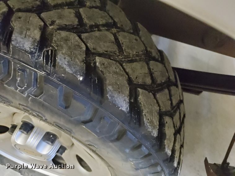 image for item IX9770 2005 Chevrolet Silverado 1500  pickup truck