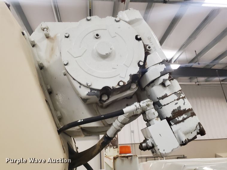 image for item IX9771 2007 International 7400  pressure digger derrick truck