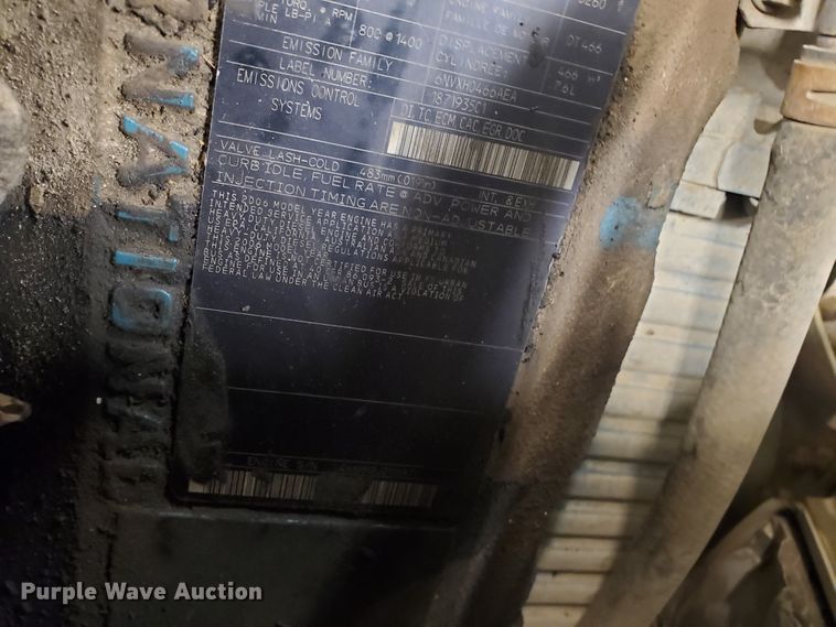 image for item IX9771 2007 International 7400  pressure digger derrick truck