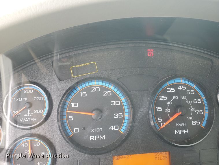 image for item IX9807 2012 International DuraStar 4300  flat bed truck