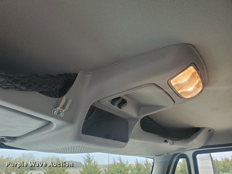 image for item IX9807 2012 International DuraStar 4300  flat bed truck