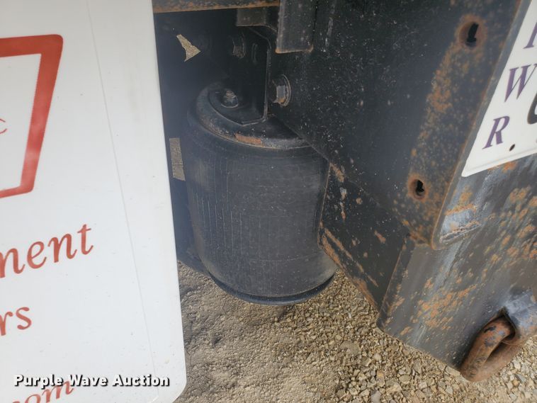 image for item IX9807 2012 International DuraStar 4300  flat bed truck