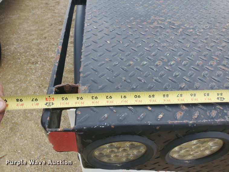 image for item IX9807 2012 International DuraStar 4300  flat bed truck