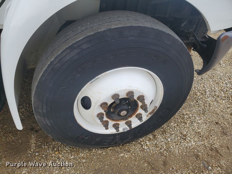 image for item IX9807 2012 International DuraStar 4300  flat bed truck