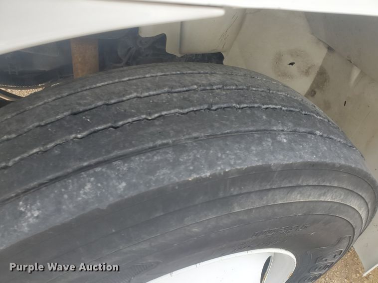 image for item IX9807 2012 International DuraStar 4300  flat bed truck