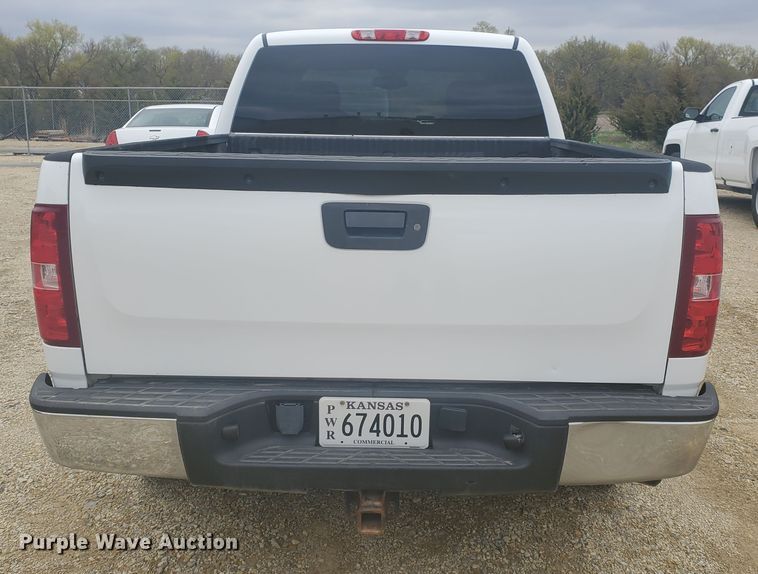 image for item IX9808 2011 Chevrolet Silverado 1500  Ext. Cab pickup truck