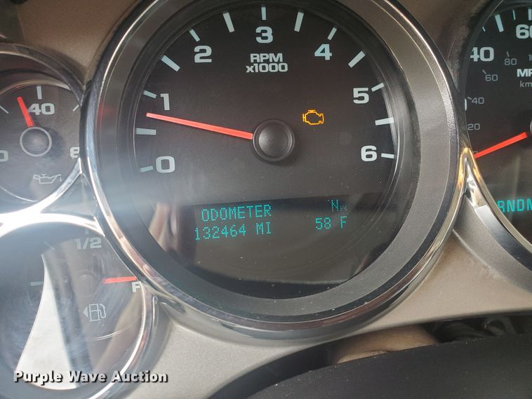 image for item IX9808 2011 Chevrolet Silverado 1500  Ext. Cab pickup truck