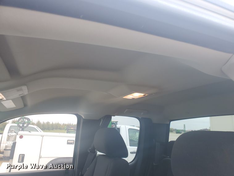 image for item IX9808 2011 Chevrolet Silverado 1500  Ext. Cab pickup truck