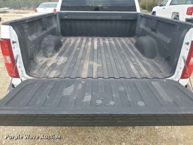 image for item IX9808 2011 Chevrolet Silverado 1500  Ext. Cab pickup truck