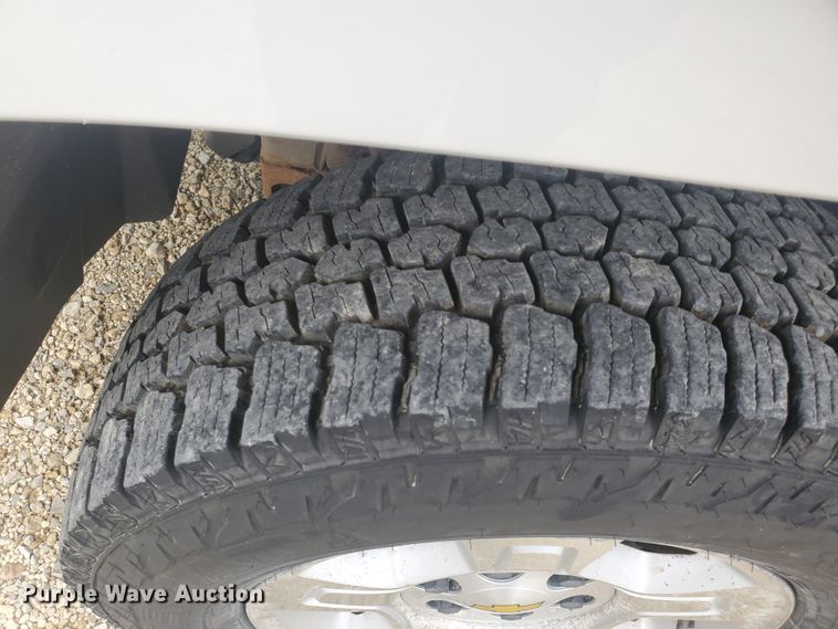 image for item IX9808 2011 Chevrolet Silverado 1500  Ext. Cab pickup truck