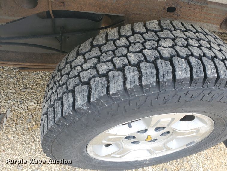 image for item IX9808 2011 Chevrolet Silverado 1500  Ext. Cab pickup truck