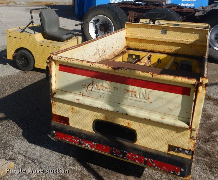 image for item IY9588 (2) Cushman utility carts