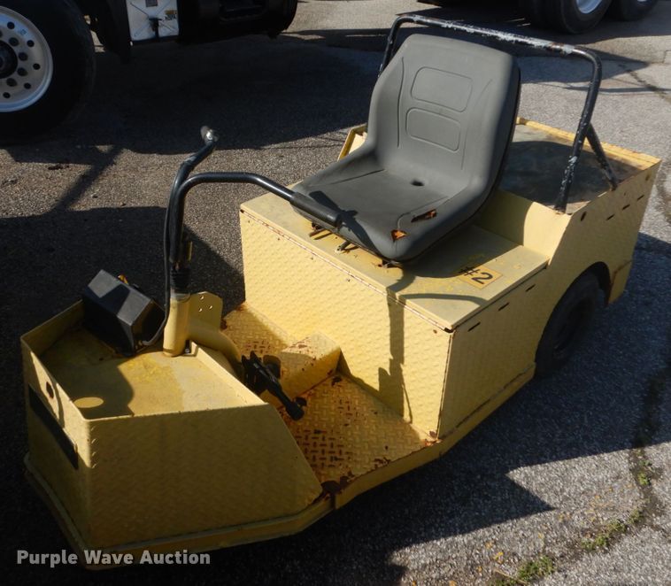 image for item IY9588 (2) Cushman utility carts