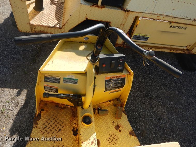 image for item IY9588 (2) Cushman utility carts