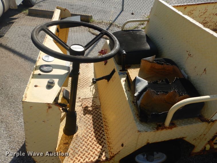 image for item IY9588 (2) Cushman utility carts