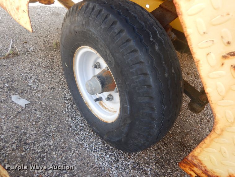 image for item IY9588 (2) Cushman utility carts