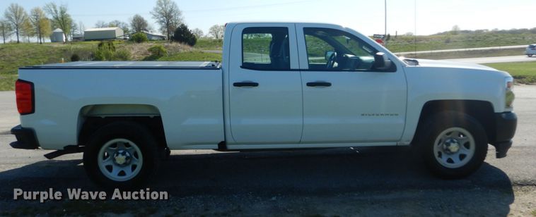 image for item IY9621 2016 Chevrolet Silverado 1500  Double Cab pickup truck