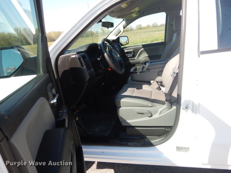 image for item IY9621 2016 Chevrolet Silverado 1500  Double Cab pickup truck