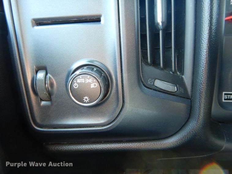 image for item IY9621 2016 Chevrolet Silverado 1500  Double Cab pickup truck