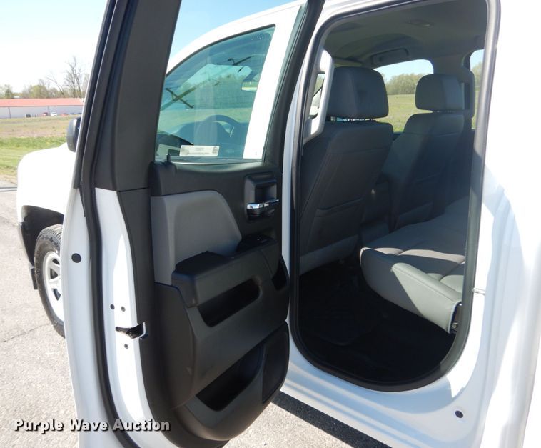 image for item IY9621 2016 Chevrolet Silverado 1500  Double Cab pickup truck