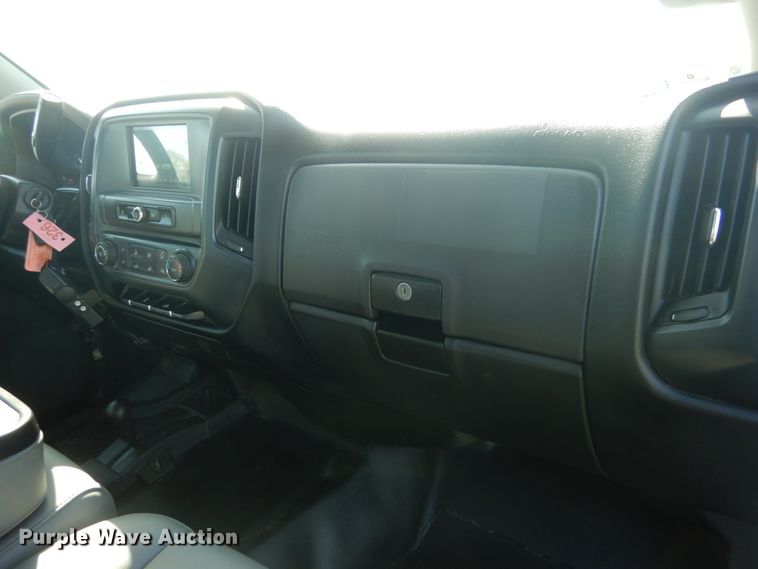 image for item IY9621 2016 Chevrolet Silverado 1500  Double Cab pickup truck