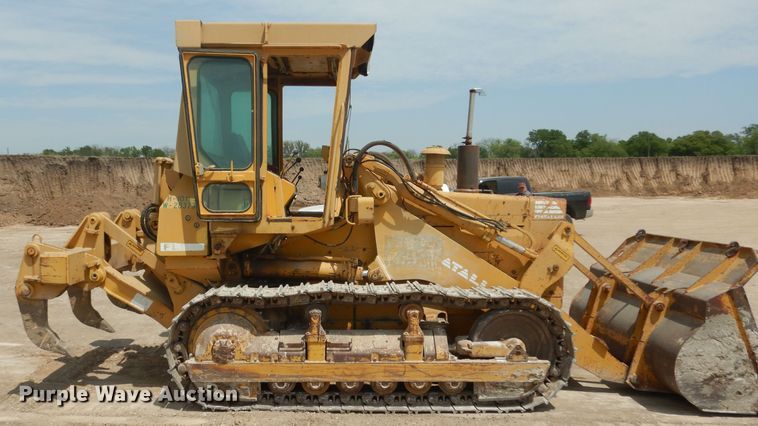 image for item DF2645 1988 Fiat-Allis FL10C  track loader