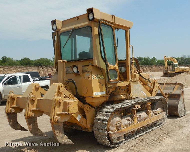 image for item DF2645 1988 Fiat-Allis FL10C  track loader