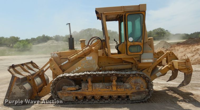 image for item DF2645 1988 Fiat-Allis FL10C  track loader