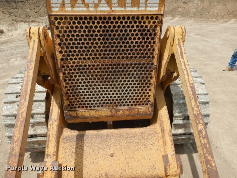 image for item DF2645 1988 Fiat-Allis FL10C  track loader