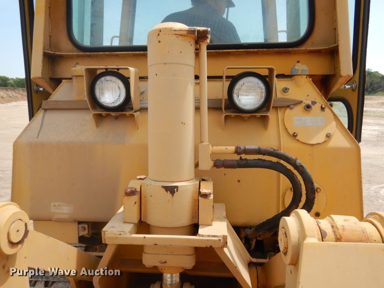 image for item DF2645 1988 Fiat-Allis FL10C  track loader