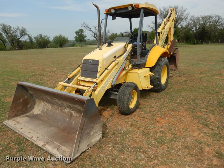 image for item DF2652 2001 New Holland LB75B  backhoe