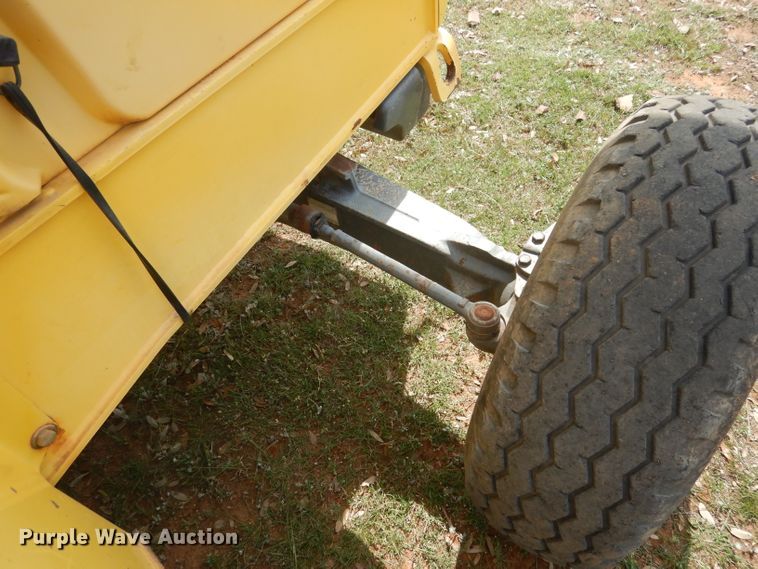 image for item DF2652 2001 New Holland LB75B  backhoe