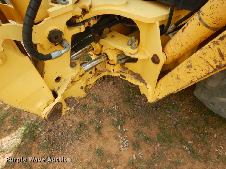 image for item DF2652 2001 New Holland LB75B  backhoe