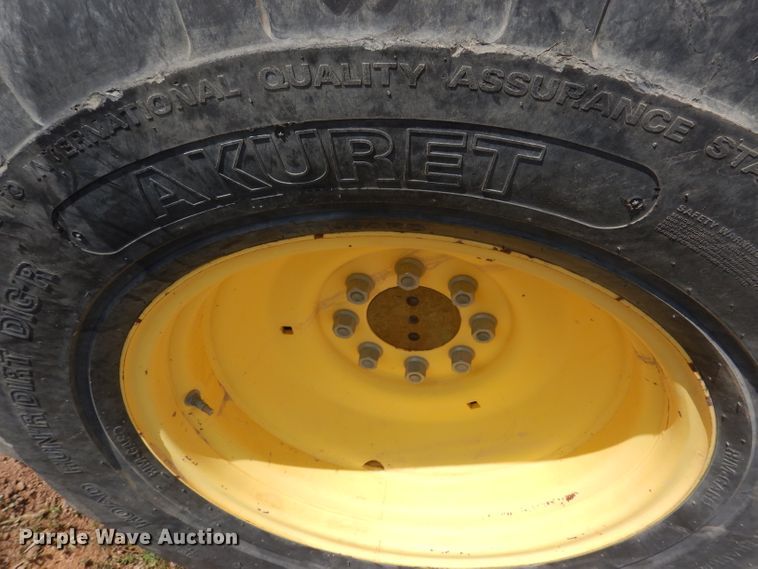 image for item DF2652 2001 New Holland LB75B  backhoe