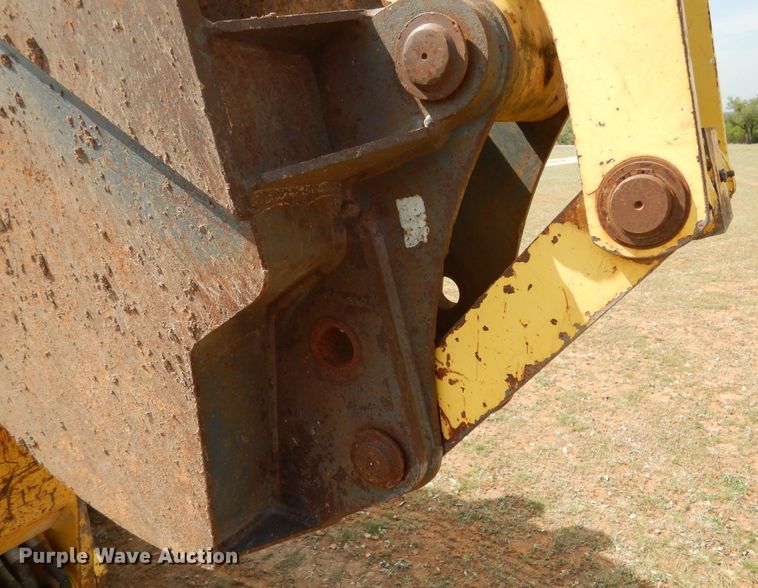 image for item DF2652 2001 New Holland LB75B  backhoe