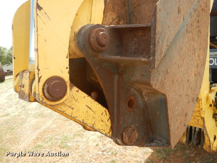 image for item DF2652 2001 New Holland LB75B  backhoe