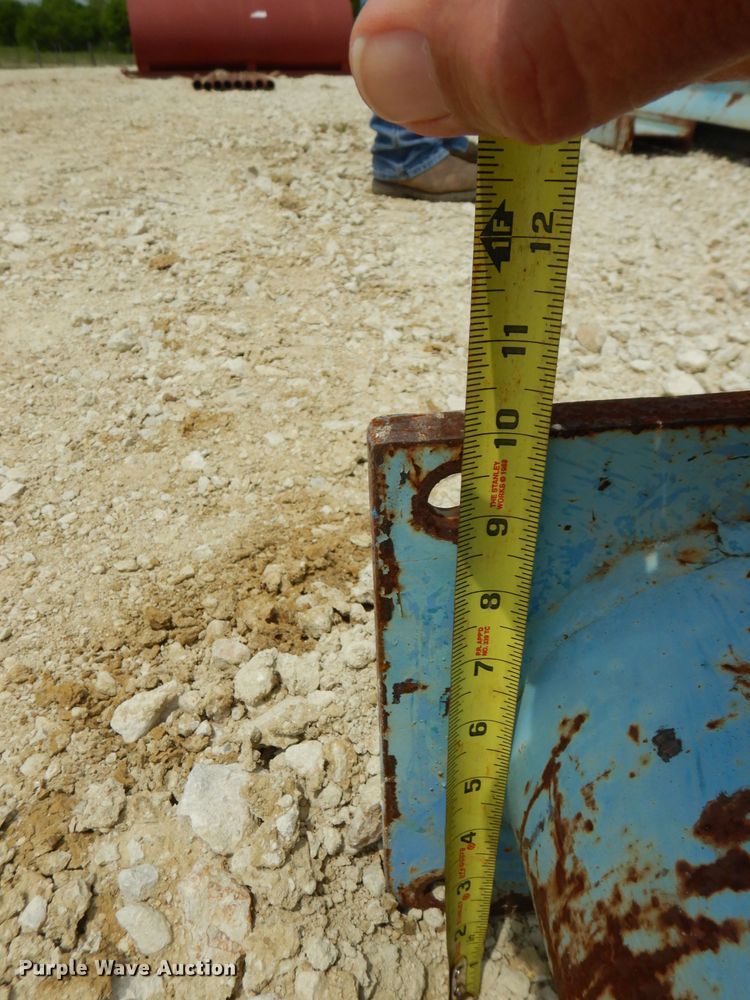 image for item DF2667 21'5.5"L pipe columns