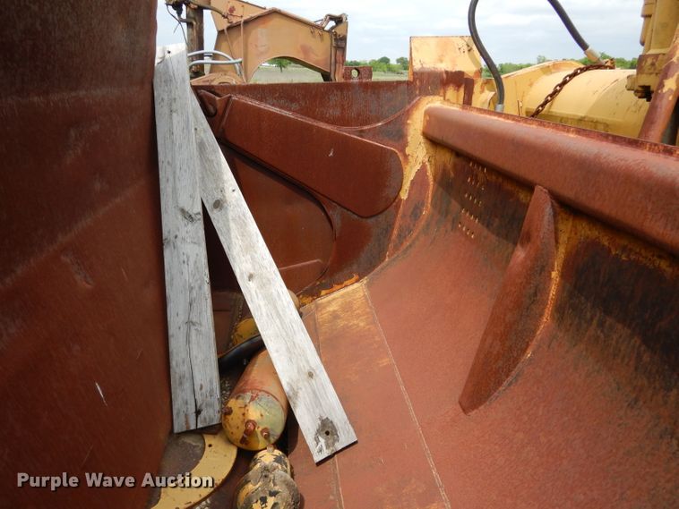 image for item DF2673 1979 Caterpillar 627B  conventional scraper